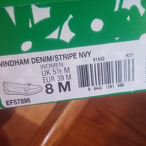 Earth Spirit Women's Navy and Beige Striped Loafers - Picture 2 of 4